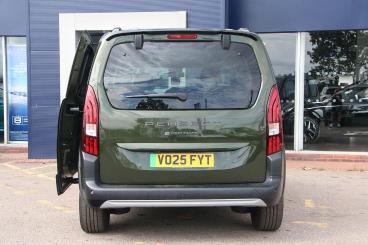 SPOTICAR Peugeot Rifter E-rifter 52kwh Gt Standard Mpv Auto 5dr (11kw Charger) Used Car - Mpv Electric Green - Bulkington - 1200621410_4