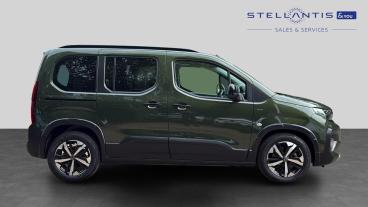 SPOTICAR Peugeot Rifter E-rifter 52kwh Gt Standard Mpv Auto 5dr (11kw Charger) Used Car - Mpv Electric Green - Godalming - 1200639577_2