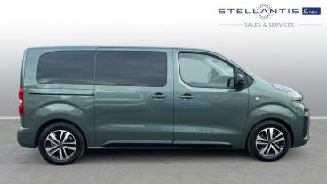 SPOTICAR Peugeot Traveller E-traveller 75kwh Allure Standard Mpv Auto Mwb 5dr (8 Seat, 11 Used Car - Commercial Vehicle Electric Green - Stockport - 1200575444_2