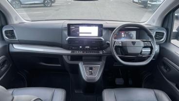 SPOTICAR Peugeot Traveller E-traveller 75kwh Allure Standard Mpv Auto Mwb 5dr (8 Seat, 11 Used Car - Commercial Vehicle Electric Green - Stockport - 1200575444_4