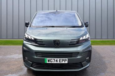 SPOTICAR Peugeot Traveller E-traveller 75kwh Allure Long Mpv Auto Lwb 5dr (8 Seat, 11kw C Used Car - Commercial Vehicle Electric Green - Taunton - 1200614633_3