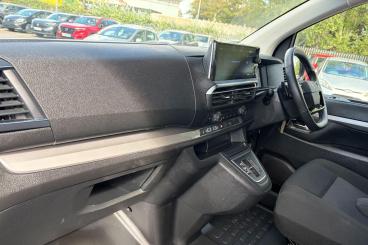 SPOTICAR Peugeot Traveller E-traveller 75kwh Active Standard Mpv Auto Mwb 5dr (8 Seat, 11 Used Car - Commercial Vehicle Electric Grey - Taunton - 1200634617_2