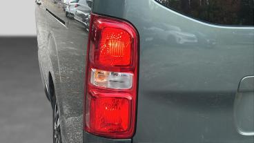 SPOTICAR Peugeot Traveller E-traveller 75kwh Allure Long Mpv Auto Lwb 5dr (8 Seat, 7.4kw Used Car - Commercial Vehicle Electric Green - Stockport - 1200638030_5