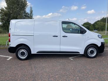 SPOTICAR Peugeot Expert Bluehdi Professional Premium L1 Used Car - Commercial Vehicle Diesel White - Portadown - 1200515256_4