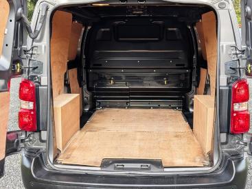 SPOTICAR Peugeot Expert 2.0 Bluehdi 1400 Professional Premium Standard Pan Used Car - Commercial Vehicle Diesel Grey - County Antrim - 1200545550_5