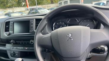 SPOTICAR Peugeot Expert 1.5 Bluehdi 1000 Professional Premium + Standard P Used Car - Commercial Vehicle Diesel White - Romford - 1200546998_4