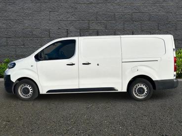 SPOTICAR Peugeot Expert 1.5 Bluehdi 1200 Professional Long Panel Van Lwb E Used Car - Commercial Vehicle Diesel White - Weymouth - 1200554111_4