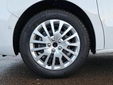 SPOTICAR Peugeot Expert 1.5 Bluehdi Asphalt Standard Panel Van Standard Eu Used Car - Commercial Vehicle Diesel White - Telford - 1200562030_5