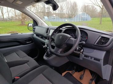 SPOTICAR Peugeot Expert 2.0 Bluehdi 1400 Professional Premium Standard Pan Used Car - Commercial Vehicle Diesel Grey - Aylesbury - 1200566052_5