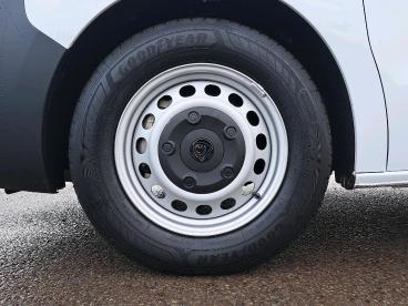 SPOTICAR Peugeot Expert 1.5 Bluehdi Professional Long Panel Van Long Euro Used Car - Commercial Vehicle Diesel White - Telford - 1200569059_5