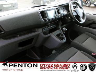 SPOTICAR Peugeot Expert 2.0 Bluehdi 1400 Professional Premium Standard Pan Used Car - Commercial Vehicle Diesel White - Salisbury - 1200575610_5