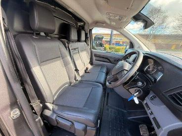 SPOTICAR Peugeot Expert 2.0 Bluehdi 1400 Asphalt Premium Standard Panel Va Used Car - Commercial Vehicle Diesel Grey - Leamington - 1200585833_2