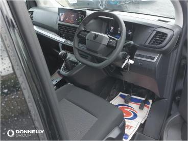 SPOTICAR Peugeot Expert 2.0 Bluehdi Professional Standard Panel Van Standa Used Car - Commercial Vehicle Diesel Black - Enniskillen - 1200594424_4