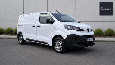 SPOTICAR Peugeot Expert 2.0 Bluehdi Professional Standard Panel Van Standa Used Car - Commercial Vehicle Diesel White - Letchworth - 1200617526_1