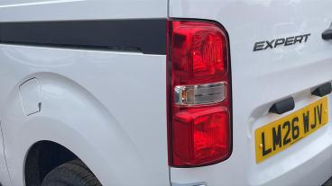 SPOTICAR Peugeot Expert 1.5 Bluehdi Professional Standard Panel Van Standa Used Car - Commercial Vehicle Diesel White - Hatfield - 1200620629_5