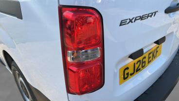 SPOTICAR Peugeot Expert 2.0 Bluehdi Professional Long Panel Van Long Euro Used Car - Commercial Vehicle Diesel White - Maidstone - 1200626408_5