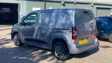 SPOTICAR Peugeot Partner 1.5 Bluehdi 1000 Asphalt Standard Panel Van Eat8 S Used Car - Commercial Vehicle Diesel Grey - Romford - 1200558959_5