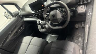 SPOTICAR Peugeot Partner 1.5 Bluehdi 1000 Professional Standard Panel Van S Used Car - Commercial Vehicle Diesel White - West London - 1200563042_4