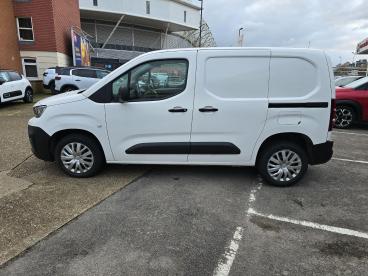 SPOTICAR Peugeot Partner 1.5 Bluehdi 1000 Professional Premium Standard Pan Used Car - Commercial Vehicle Diesel White - Southampton - 1200572277_4