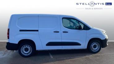 SPOTICAR Peugeot Partner 1.5 Bluehdi 950 Professional Long Panel Van Lwb Eu Used Car - Commercial Vehicle Diesel White - Romford - 1200573102_2