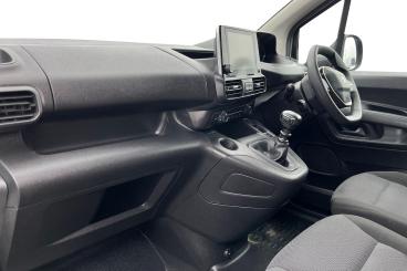 SPOTICAR Peugeot Partner 1.5 Bluehdi 1000 Professional Premium Standard Pan Used Car - Commercial Vehicle Diesel White - Basildon - 1200575207_2