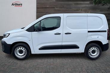 SPOTICAR Peugeot Partner 1.5 Bluehdi 1000 Professional-plus Standard Panel Used Car - Commercial Vehicle Diesel White - Wrexham - 1200577392_4