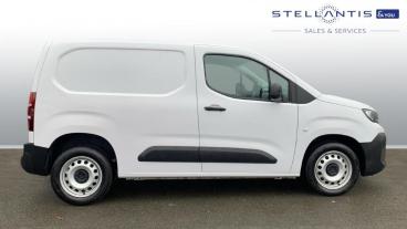 SPOTICAR Peugeot Partner 1.5 Bluehdi 1000 Professional Standard Panel Van S Used Car - Commercial Vehicle Diesel White - Sheffield - 1200577894_2