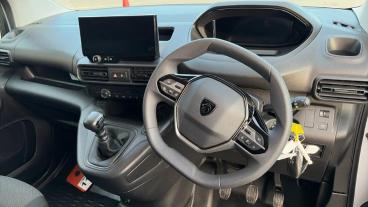 SPOTICAR Peugeot Partner 1.5 Bluehdi 850 Professional Long Crew Van Lwb Eur Used Car - Commercial Vehicle Diesel White - Liverpool - 1200584007_4