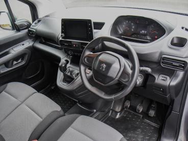 SPOTICAR Peugeot Partner 1.6 Bluehdi 1000 Professional Standard Panel Van S Used Car - Commercial Vehicle Diesel Grey - Hinckley - 1200585372_4