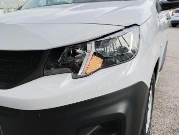 SPOTICAR Peugeot Partner 1.5 Bluehdi 1000 Professional Premium + Standard P Used Car - Commercial Vehicle Diesel White - Barrow In Furness - 1200588157_5