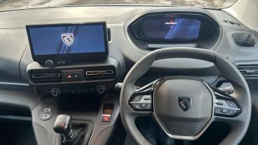 SPOTICAR Peugeot Partner 1.5 Bluehdi 1000 Professional Standard Panel Van S Used Car - Commercial Vehicle Diesel White - Godalming - 1200588188_4