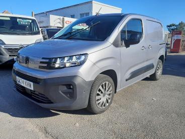 SPOTICAR Peugeot Partner 1.5 Bluehdi 1000 Asphalt Standard Panel Van Eat8 S Used Car - Commercial Vehicle Diesel Grey - Colchester - 1200589290_3