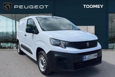 SPOTICAR Peugeot Partner 1.5 Bluehdi 1000 Professional Premium + Standard P Used Car - Commercial Vehicle Diesel White - Basildon - 1200603148_1