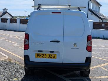 SPOTICAR Peugeot Partner 1.5 Bluehdi 1000 Professional Premium + Standard P Used Car - Commercial Vehicle Diesel White - County Antrim - 1200605070_3