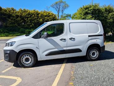 SPOTICAR Peugeot Partner 1.5 Bluehdi 1000 Professional Premium + Standard P Used Car - Commercial Vehicle Diesel White - County Antrim - 1200605071_5