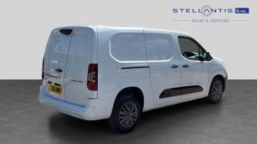 SPOTICAR Peugeot Partner 1.5 Bluehdi 950 Asphalt Long Panel Van Eat8 Lwb Eu Used Car - Commercial Vehicle Diesel White - Godalming - 1200607848_3