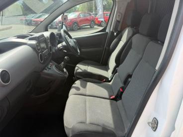 SPOTICAR Peugeot Partner 1.6 Bluehdi 854 Professional L1 5dr Used Car - Commercial Vehicle Diesel White - Billinghay - 1200616938_3