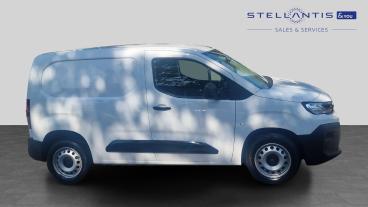 SPOTICAR Peugeot Partner 1.5 Bluehdi 1000 Professional Standard Panel Van E Used Car - Commercial Vehicle Diesel White - Romford - 1200618659_2