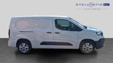 SPOTICAR Peugeot Partner 1.5 Bluehdi 950 Asphalt Long Panel Van Eat8 Lwb Eu Used Car - Commercial Vehicle Diesel White - Romford - 1200621991_2