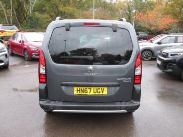 SPOTICAR Peugeot Partner Tepee 1.6 Bluehdi Outdoor Euro 6 (s/s) 5dr Used Car - Mpv Diesel Grey - Wokingham - 1200556144_4