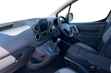 SPOTICAR Peugeot Partner Tepee 1.2 Puretech Outdoor Euro 6 (s/s) 5dr Used Car - Mpv Petrol Grey - Southend-on-sea - 1200562260_2