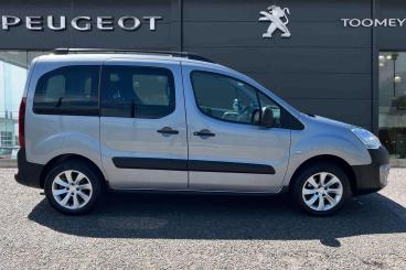 SPOTICAR Peugeot Partner Tepee 1.2 Puretech Outdoor Euro 6 (s/s) 5dr Used Car - Mpv Petrol Grey - Southend-on-sea - 1200562260_4