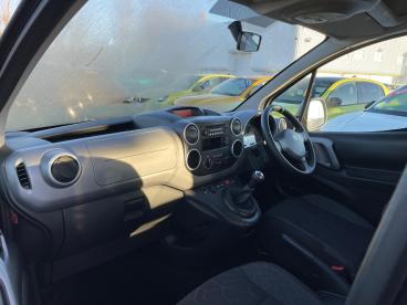 SPOTICAR Peugeot Partner Tepee 1.6 Bluehdi Allure Euro 6 (s/s) 5dr Used Car - Mpv Diesel Grey - Weston-super-mare - 1200564180_2