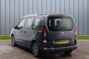 SPOTICAR Peugeot Partner Tepee 1.6 Bluehdi Allure Euro 6 (s/s) 5dr Used Car - Mpv Diesel Grey - Weston-super-mare - 1200564180_5