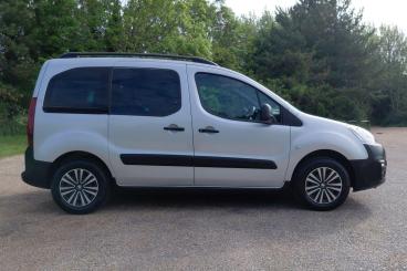 SPOTICAR Peugeot Partner Tepee 1.6 Bluehdi Outdoor Etg Euro 6 (s/s) 5dr Used Car - Mpv Diesel Silver - Eastbourne - 1200598260_2