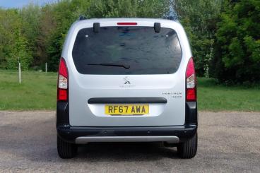 SPOTICAR Peugeot Partner Tepee 1.6 Bluehdi Outdoor Etg Euro 6 (s/s) 5dr Used Car - Mpv Diesel Silver - Eastbourne - 1200598260_4