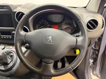 SPOTICAR Peugeot Partner Tepee 1.6 Bluehdi Outdoor Euro 6 (s/s) 5dr Used Car - Mpv Diesel Grey - Carlisle - 1200603047_3