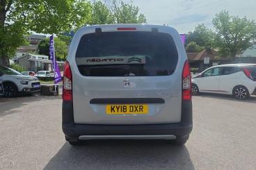 SPOTICAR Peugeot Partner Tepee 1.6 Bluehdi Outdoor Etg Euro 6 (s/s) 5dr Used Car - Mpv Diesel Grey - Torquay - 1200605310_4