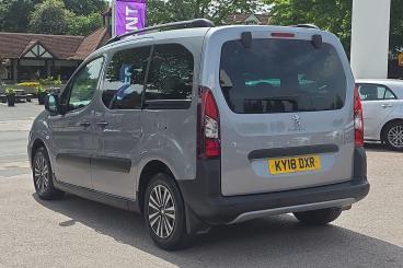 SPOTICAR Peugeot Partner Tepee 1.6 Bluehdi Outdoor Etg Euro 6 (s/s) 5dr Used Car - Mpv Diesel Grey - Torquay - 1200605310_5