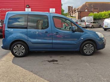 SPOTICAR Peugeot Partner Tepee 1.6 Bluehdi Allure Etg Euro 6 (s/s) 5dr Used Car - Mpv Diesel Blue - Ashford - 1200623142_2